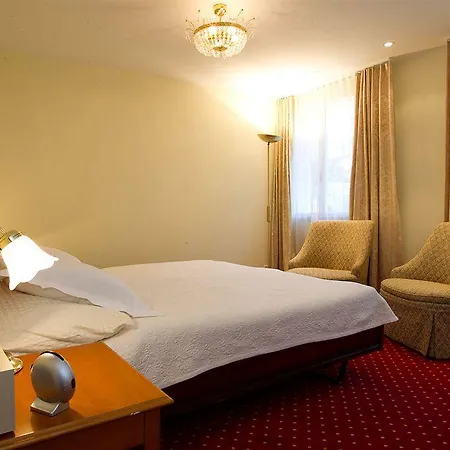 Hotel Wengener Hof 4*
